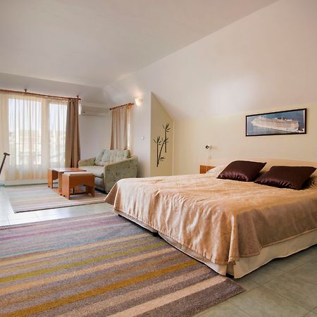 Family Hotel Venera Sveti Vlas Εξωτερικό φωτογραφία